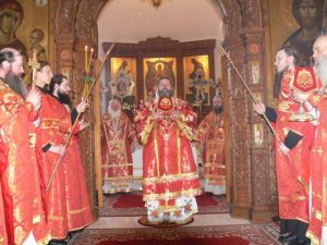 Boska Liurgia w Niedzielę Św. Niewiast niosących wonności do Grobu Chrystusa w Świętogórskiej Ławrze w Donbasie