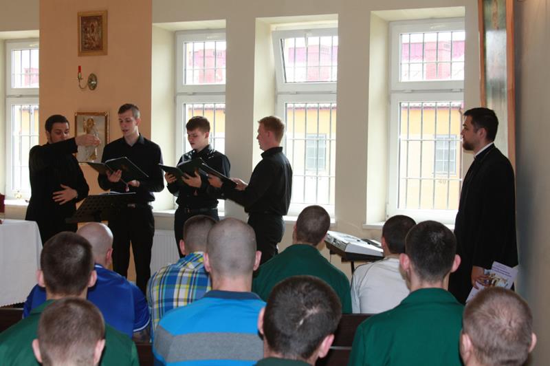 Koncert muzyki sakralnej w więzieniu
